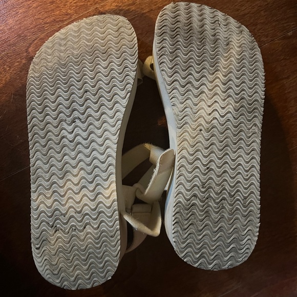 forever 21 platform sandals - Picture 3 of 3